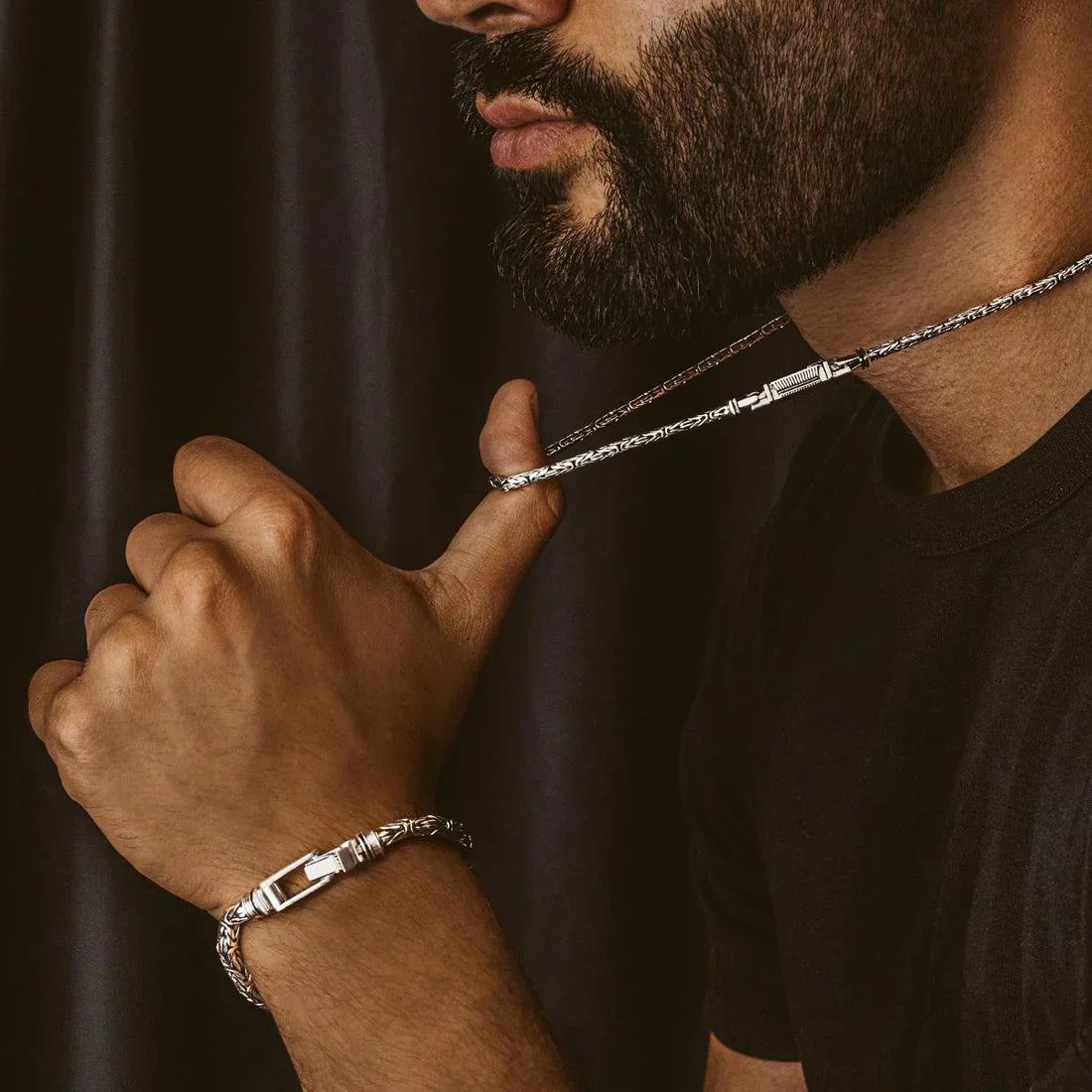 The Timeless Trends: Jewelry Styles That Never Go Out of Fashion