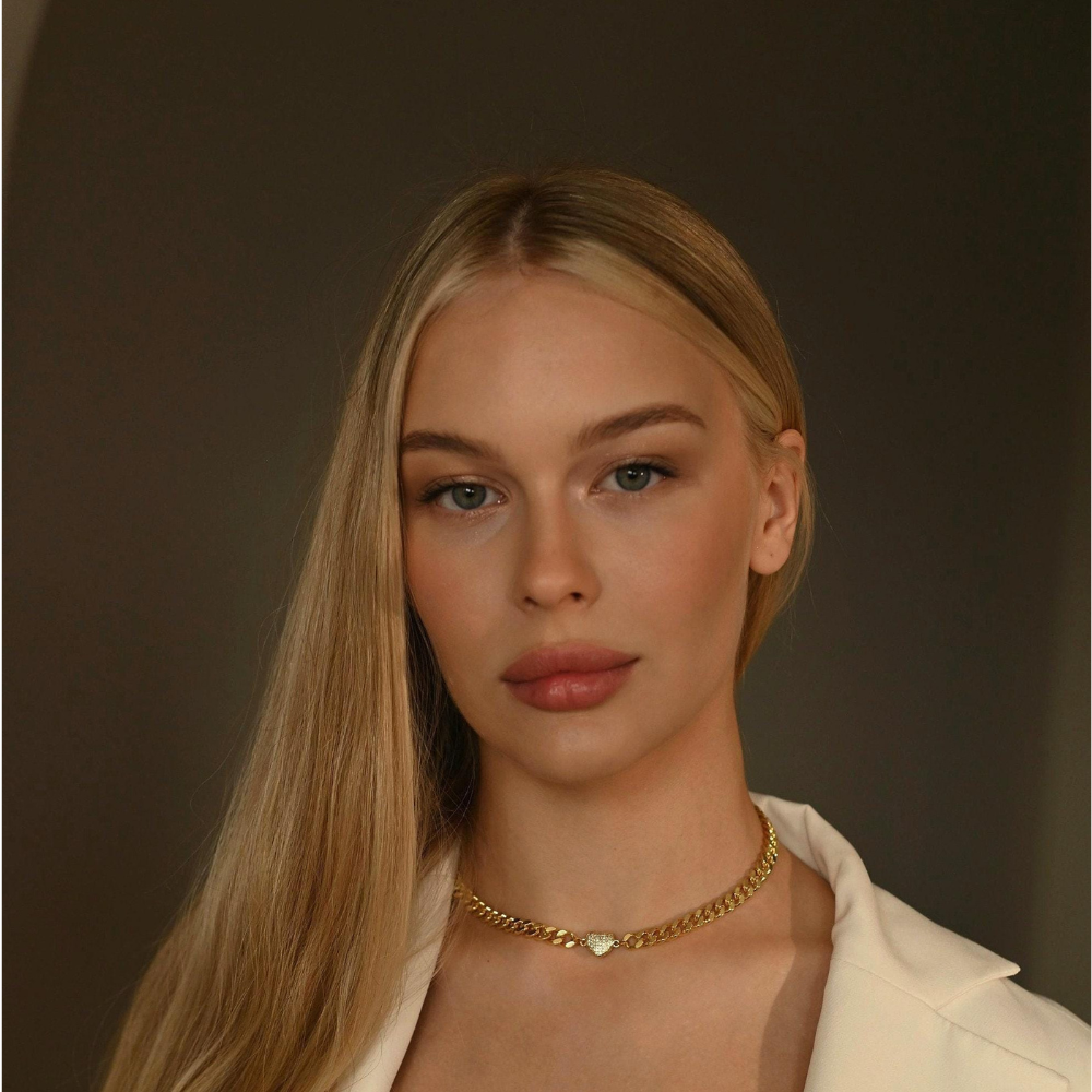 Curb Chain Chocker Necklace with Heart Charm