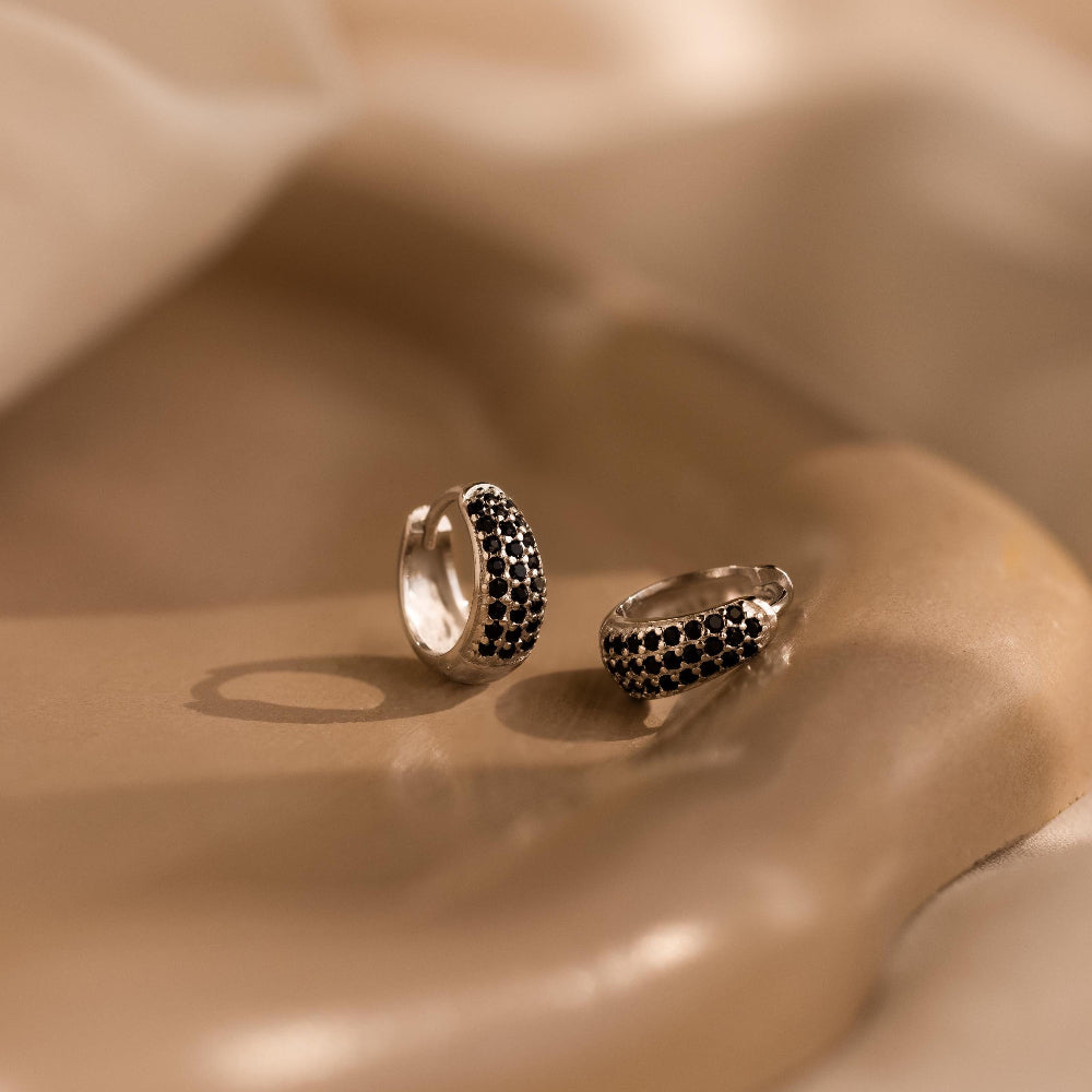 Chunky Onyx Pave Huggies by Caitlyn Minimalist • Thick Black Diamond Hoop Earrings in Gold • Statement Jewelry • Best Friend Gift • ER546
